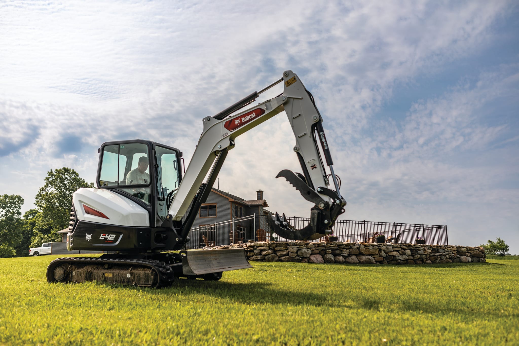 Double B Excavation Services - Bobcat E42 Mini Excavator